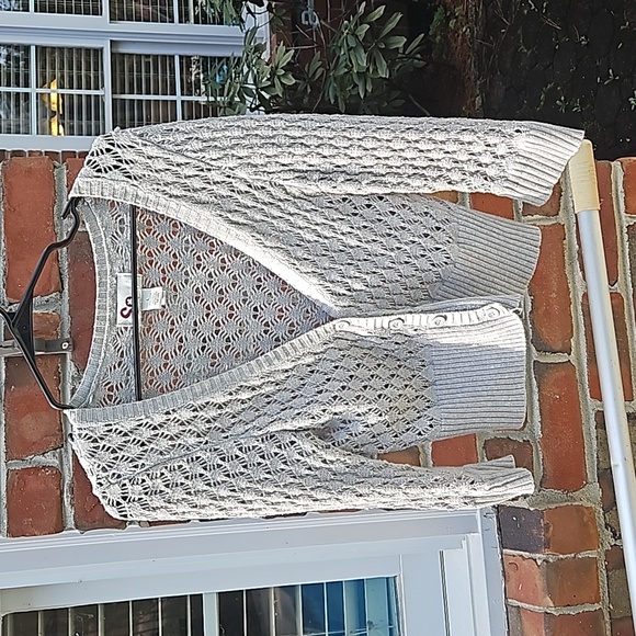 Gray Sweater Carnigan/Cover Up - Picture 1 of 6